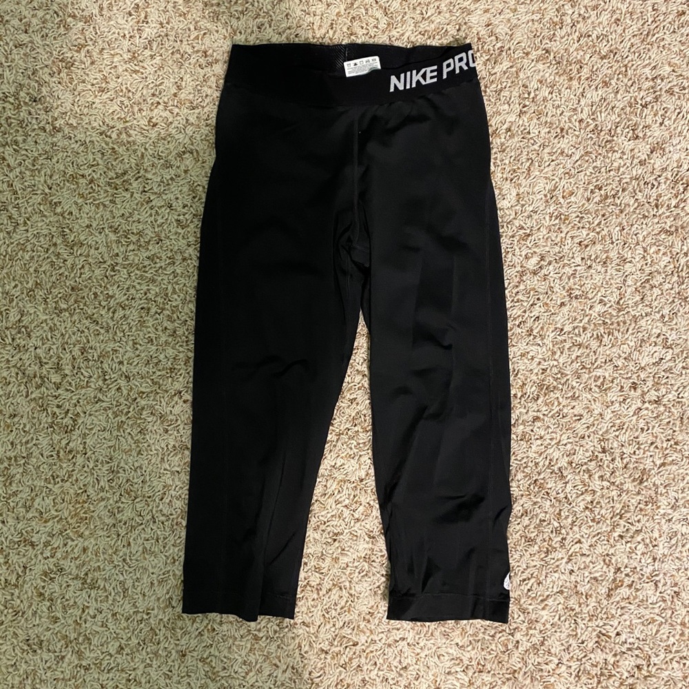 Nike Pro Cropped Dri-Fit Leggings